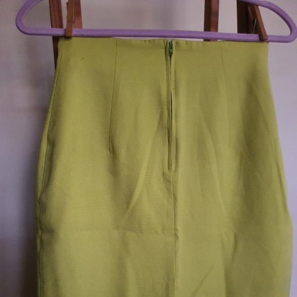 My Michele NY neon green high waisted pencil skirt - Picture 2 of 3